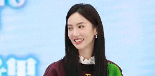 金晨三色舞蹈