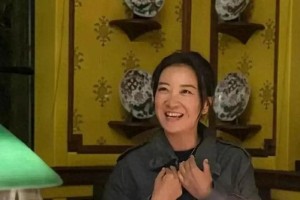 贾玲瘦100斤逆袭：从喜剧人到女神的蜕变
