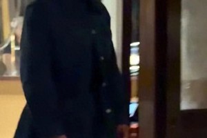 贾玲43岁生日惊艳亮相，瘦身转型引爆全网热议
