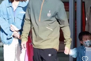 郑恺携妻儿录制《奔跑吧》西安篇，全家甜蜜互动引热议