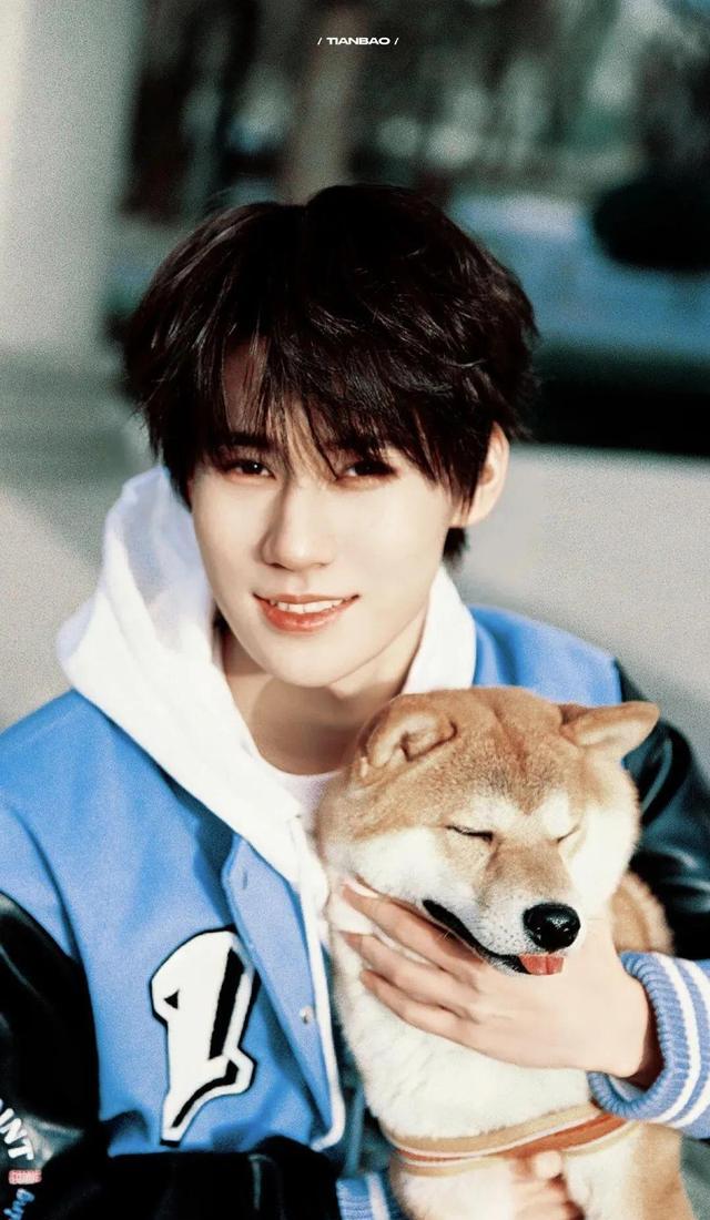 张真源壁纸3